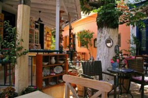 Furnishing a Small Mediterranean Courtyard Garden